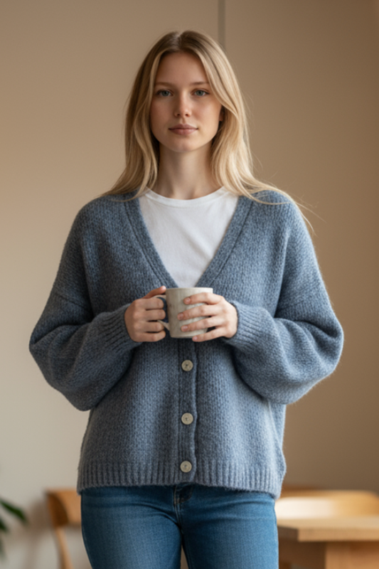 BJ CHUNKY KNIT CARDIGAN