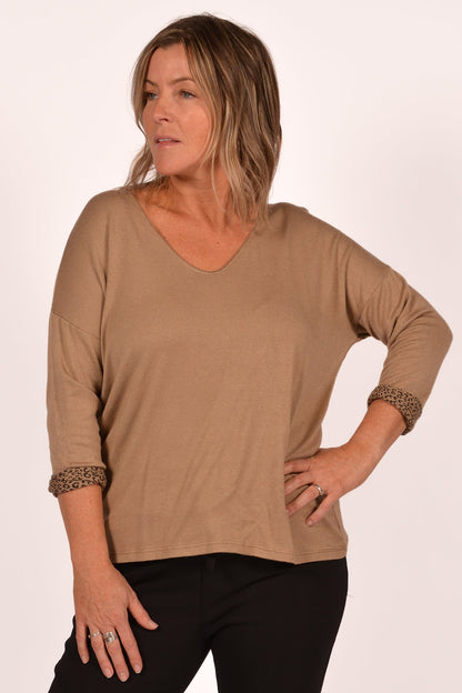 CA REVERSE LEOPARD TOP